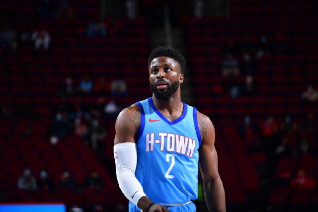 1500万续约努瓦巴,3600万签换泰斯,火箭新赛季18人阵容出炉