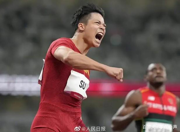 苏炳添跟夫人从校服到婚纱:初中早恋,高中定情!见证爱情奇迹