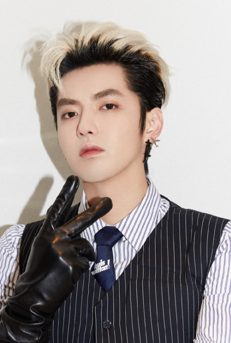 吴亦凡或将面临天价赔偿,被曝仅1个品牌索赔3亿,才续约不久