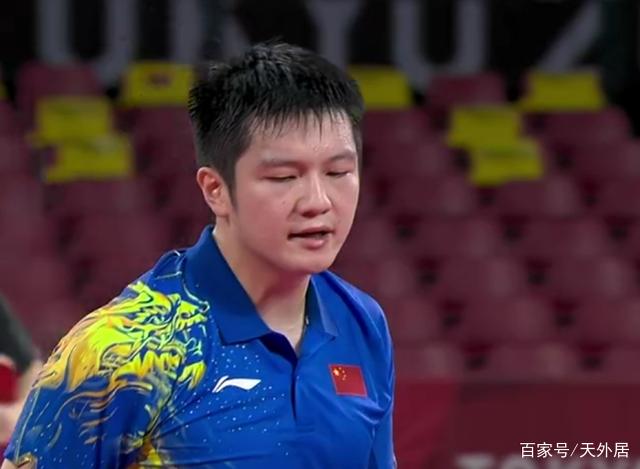 樊振东3-2险遇大冷!中国男队横扫进半决赛,日本女队3-0进四强