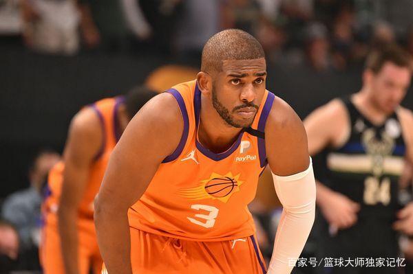 NBA球员自由市场:保罗4年1.2亿续约太阳!