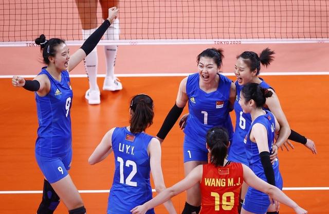 中国女排主帅正式宣布退出,关于朱婷之谜,郎平离开之际说出真相