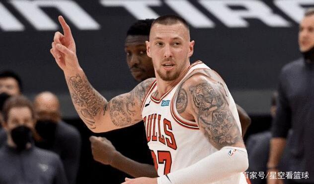 火箭新援合同细节曝光!4年3600万非完全保障