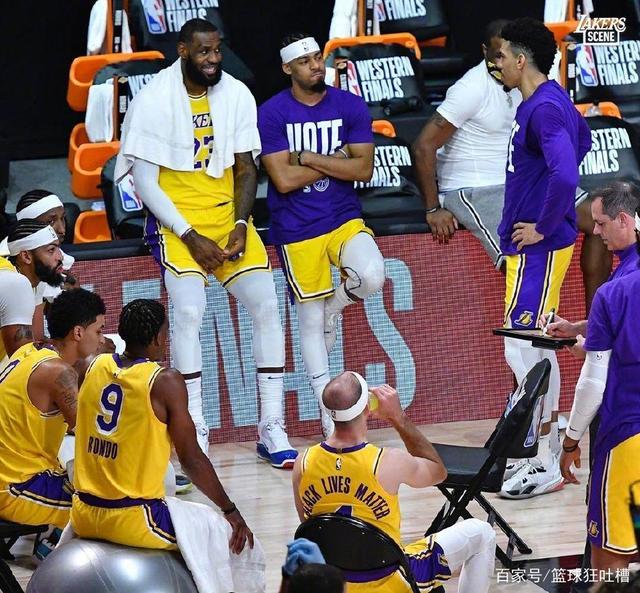 休赛第一签!霍华德重返湖人!590万签波蒂斯?爆出超强15人阵容