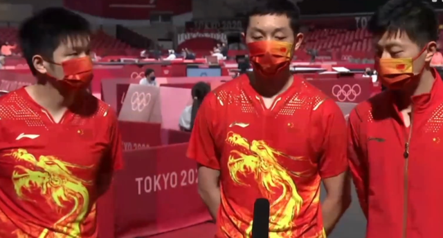 国乒老大!樊振东背着手用眼神指挥,马龙和许昕瞬间被安排了