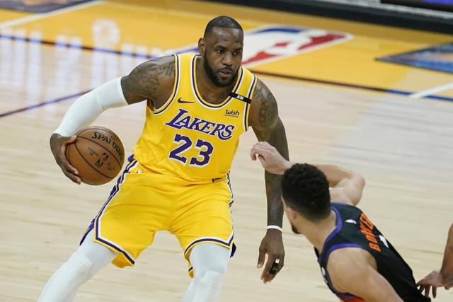 7名球员,6人超过32岁!养老队诞生,詹姆斯将复制骑士死亡五老