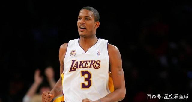 阿里扎、霍华德夕阳聚首!勇士送上大礼