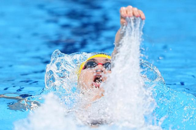 游泳——男子4x100米混合泳接力决赛赛况(15)