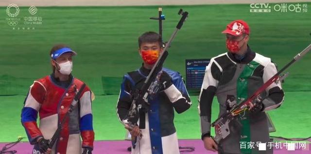 男子50米步枪三姿 00后张常鸿夺金 成绩打破世界纪录!