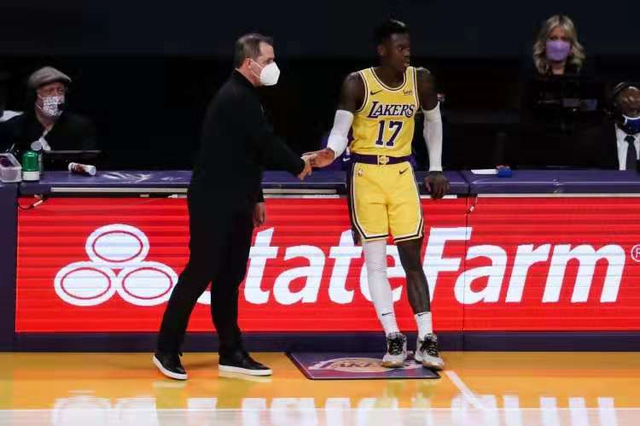 球哥4年8500万签公牛,丁威迪3年6000万签奇才,施罗德表示很尴尬