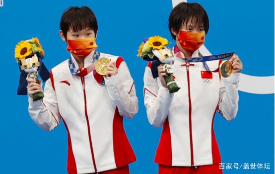 跳水小花张家齐成最强路人!5岁合影郭晶晶,还见证吴敏霞爱情