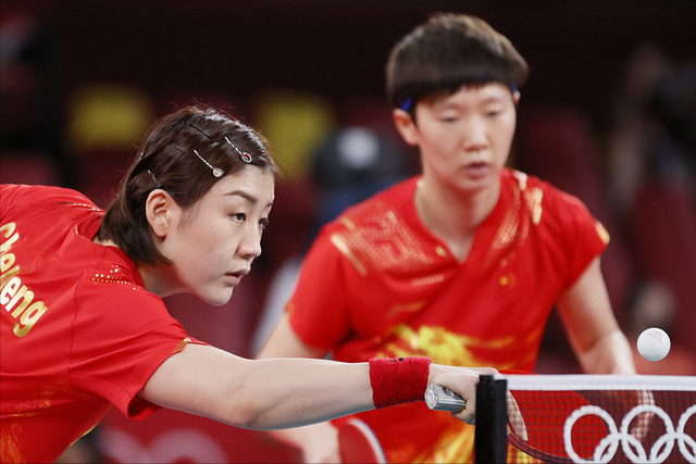 中国女乒团体3-0进四强,双打新组合试阵很好,小魔王让对手哑火