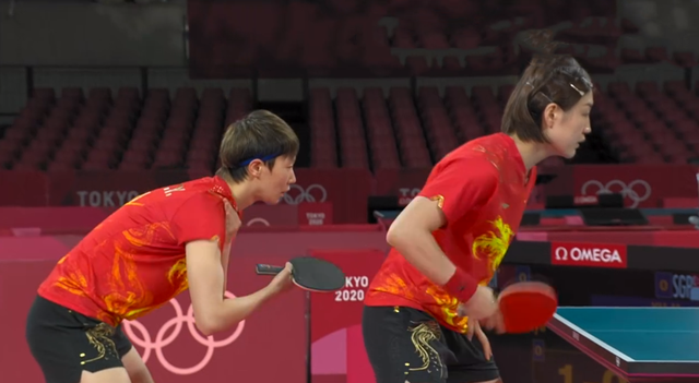 3-0!国乒女团连续横扫进4强,王曼昱意外丢局,半决赛大战德国