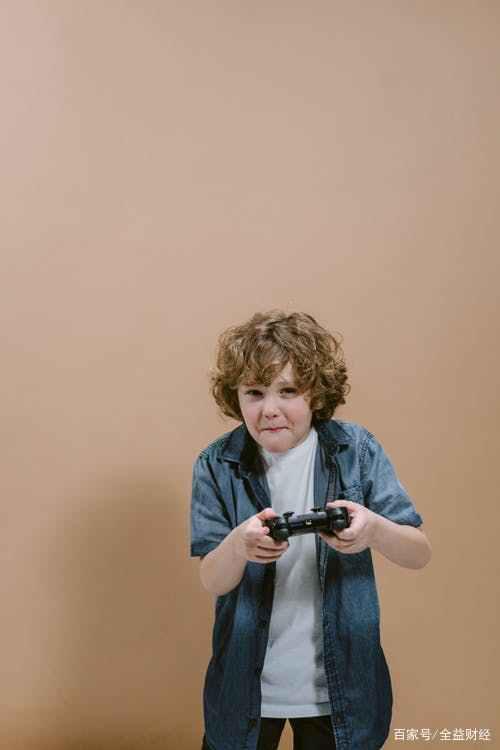 腾讯报跌警告!网游被指“精神鸦片”