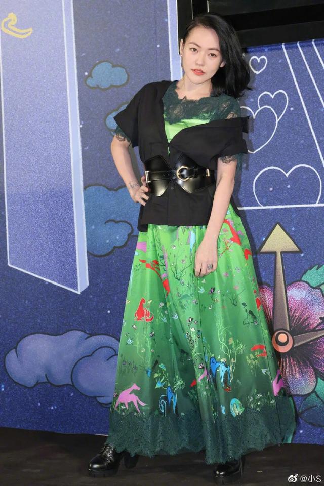 《奇葩说》辩手公开支持小S,批网友不要随便扣帽子,这是作恶!