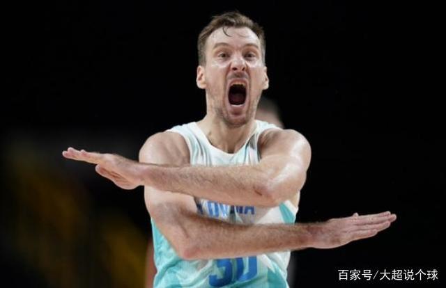 中国男篮很尴尬!东契奇:仅200多万人的国家打进了奥运4强,开心