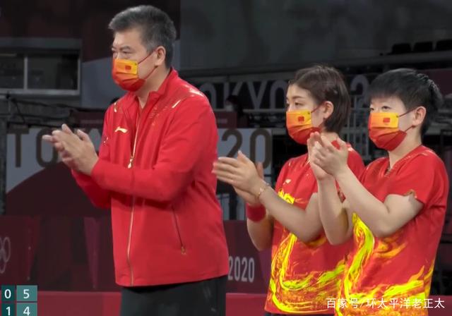 中国女乒3-0晋级4强!王曼昱独得2分爆冷丢局,孙颖莎横扫冯天薇