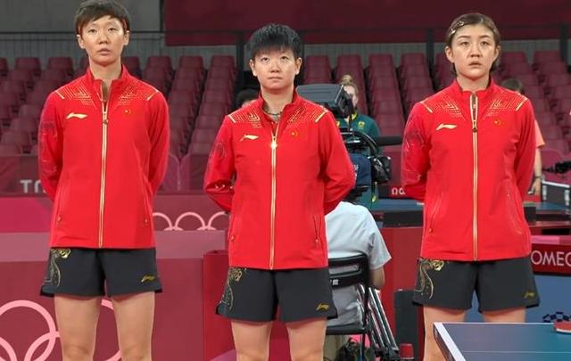 3-0!国乒女队晋级4强,王曼昱连赢4场+爆冷丢掉1局,刘国梁目睹