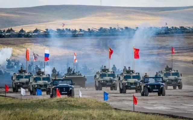 俄军进入中国境内!中俄联合军演兵力过万,是为了对付塔利班吗?