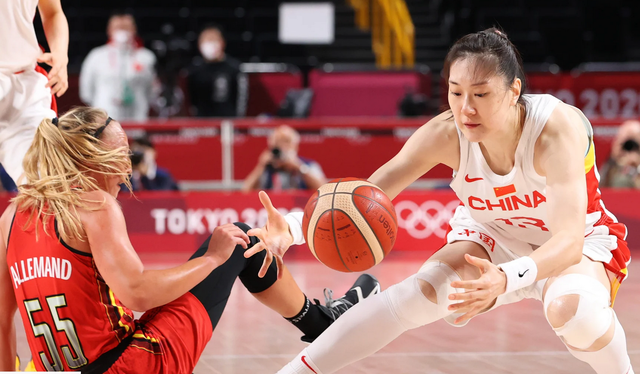 抽签不利+早场比赛!中国女篮决战欧洲冠军,发挥两大优势冲四强