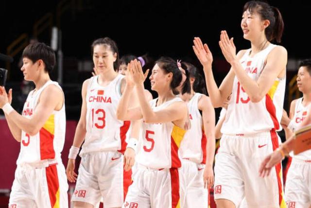 中国女篮遭黑幕?名嘴怒斥国际篮联,提前碰美国+赛程安排引不满