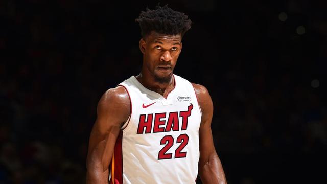 疯狂!热火6小时狂砸将近4亿补强,球迷不满球队未曾这样对待韦德