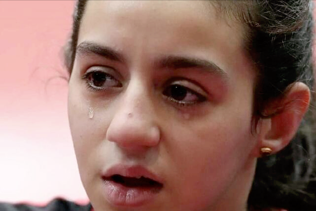 恭喜!12岁乒乓小将受邀来华学习:在战火中坚持训练,感动无数人