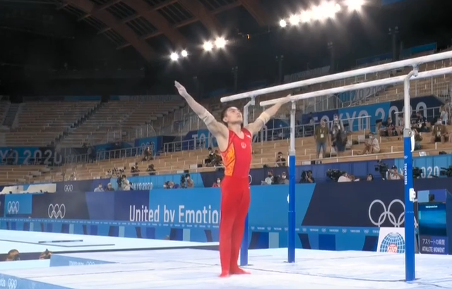 第31金!邹敬园双杠夺冠,中国体操连夺2金,29岁老将尤浩仅第4名