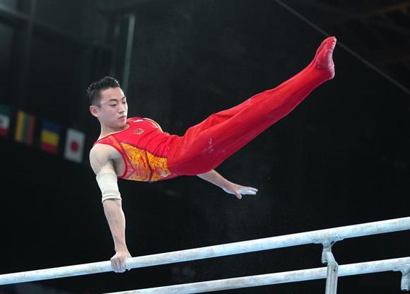 体操再添一金 邹敬园夺得东京奥运会男子双杠冠军