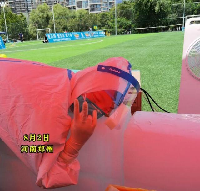 为他们的铺张浪费点赞:郑州一医院配送10吨冰给医护人员降暑