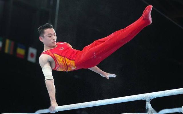 邹敬园拿下中国东奥男子体操第二金