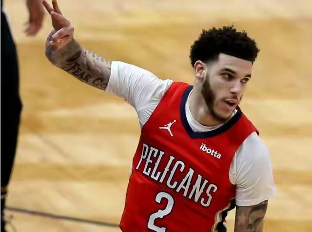 8条续约签约消息:公牛欲得状元榜眼,绿军陷僵局,保罗做出牺牲