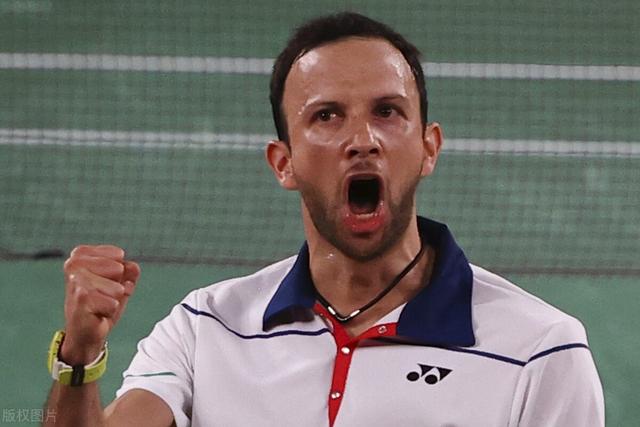 奥运羽球男单,最强“黑马”止步,大战欧洲霸主,如“林李”附体