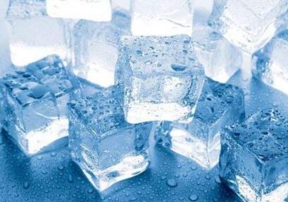 为什么往冰里加盐会使温度降得更低呢？