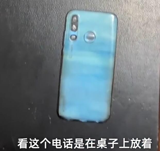 辽宁抚顺12岁女生为偷玩手机动手画手机模型