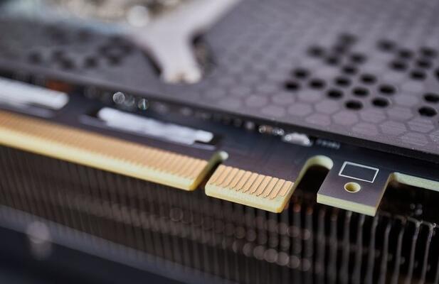 RX6400性能下降14%以上 GPU别插PCIe3.0