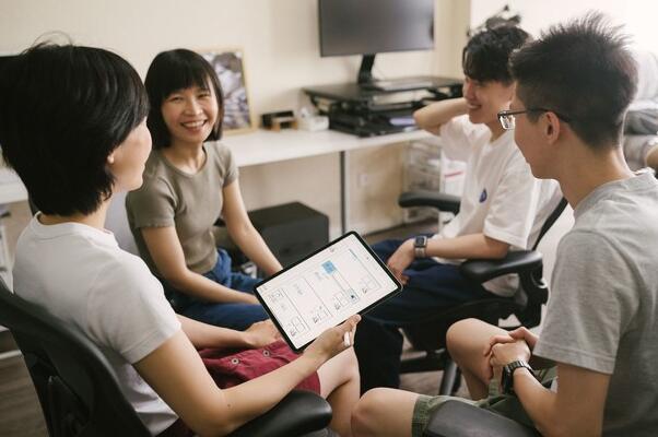 比去年同期增长13.6% 苹果App Store助力中国开发者